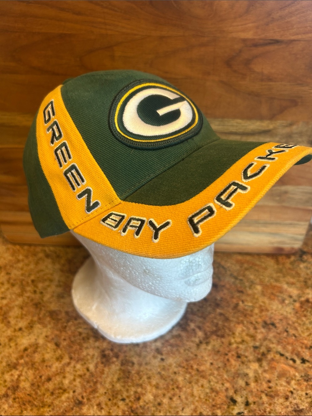 Green Bay Packers Embroidered Logo Cap in Green & Gold